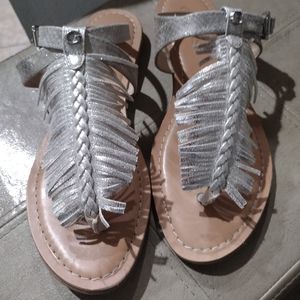 GUESS FRINGE SANDAL